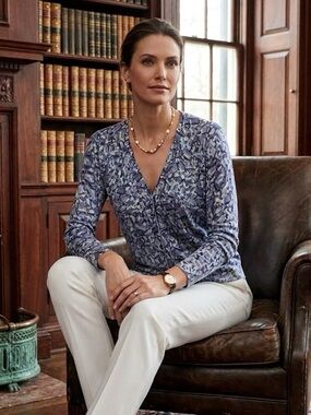 Escada Multi-Blue Abstract V-Neck wool blend Cardigan medium